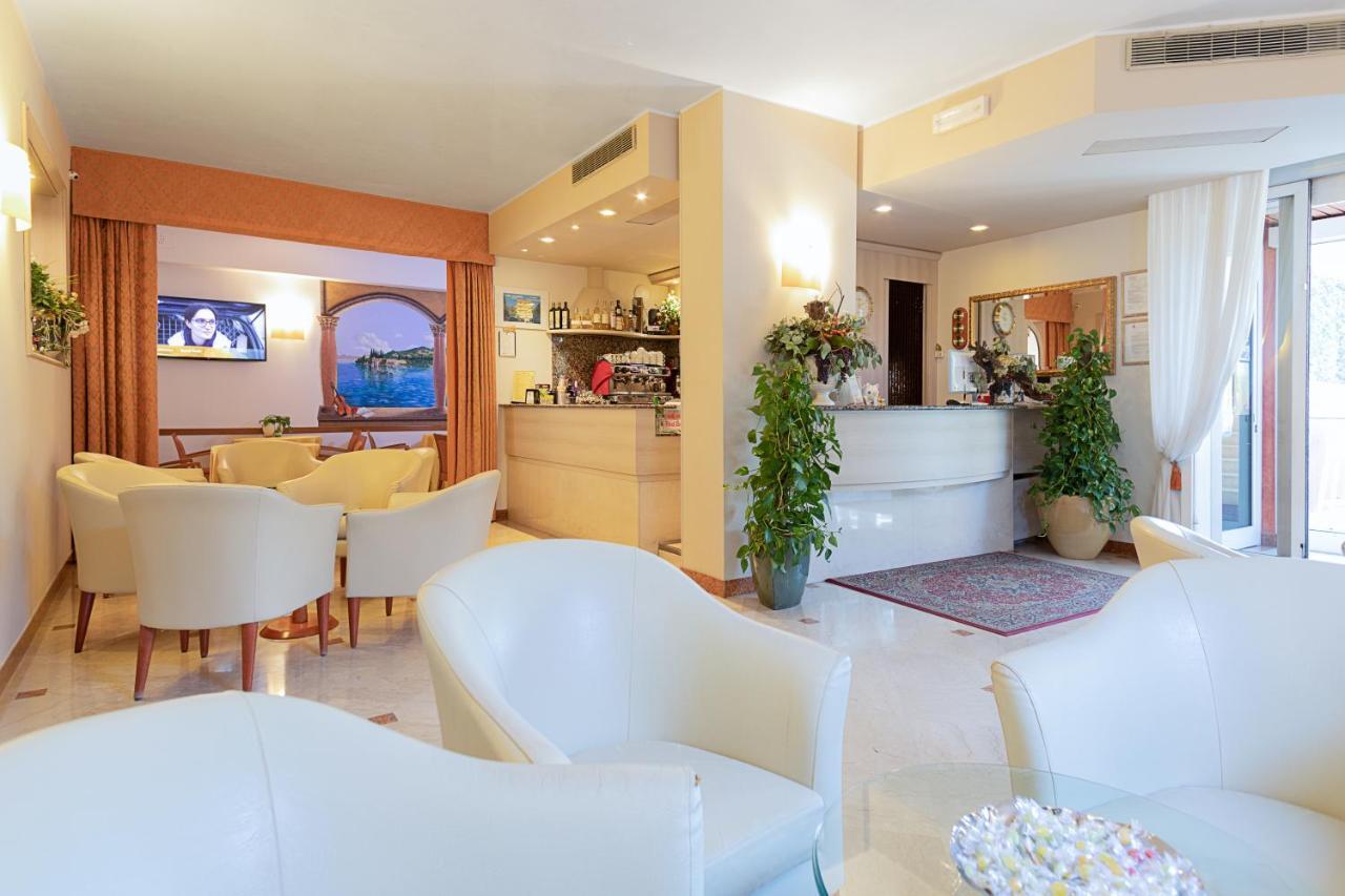 Hotel Gardenia & Villa Charme Adults Friendly 4Star Service باردولينو المظهر الخارجي الصورة