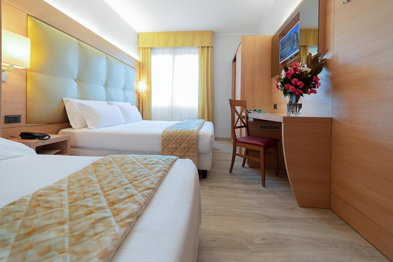 Hotel Gardenia & Villa Charme Adults Friendly 10Plus باردولينو المظهر الخارجي الصورة