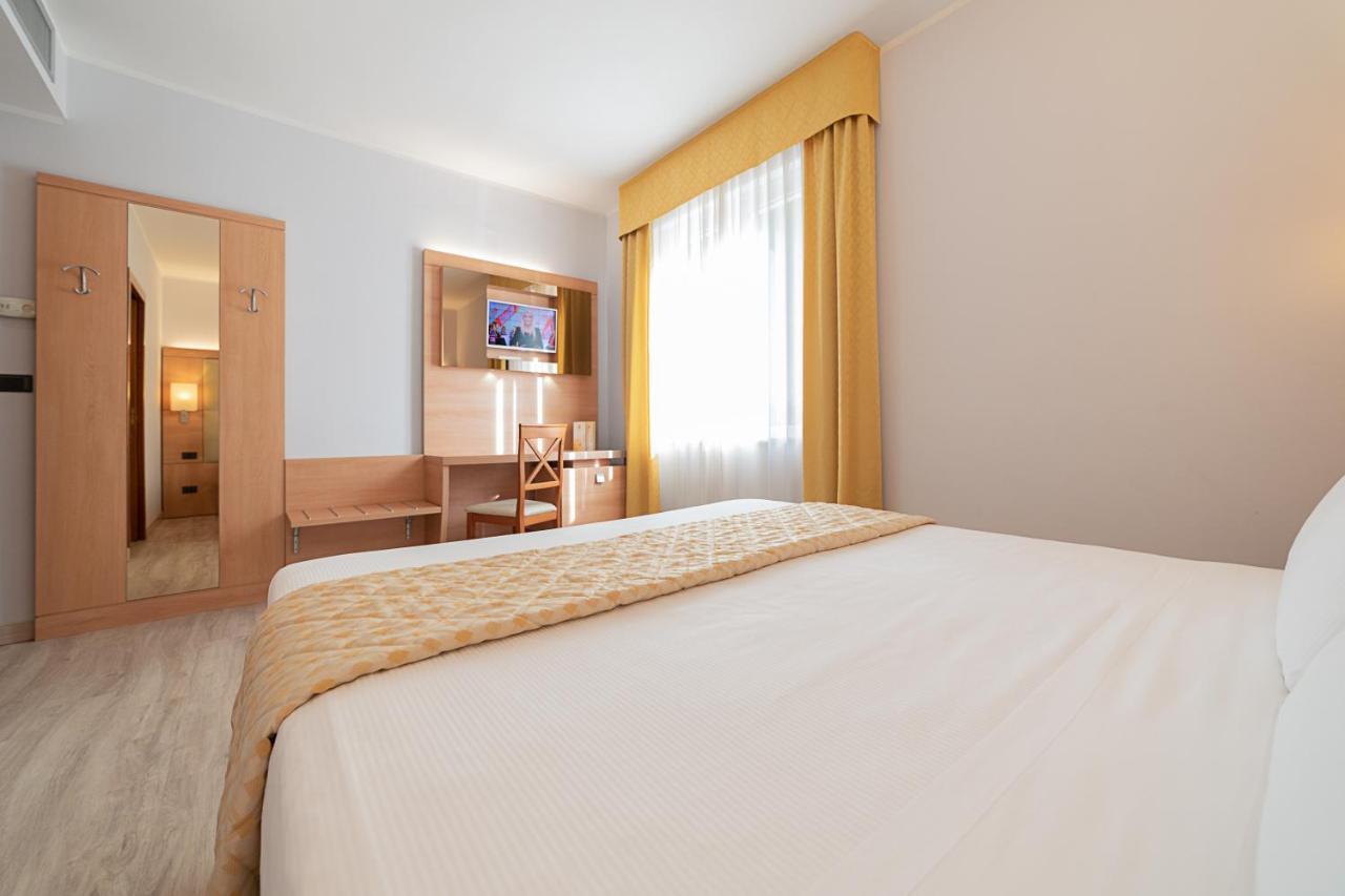 Hotel Gardenia & Villa Charme Adults Friendly 10Plus باردولينو المظهر الخارجي الصورة